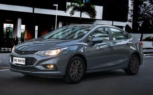 Chevrolet Cruze LT Black Bow Tie